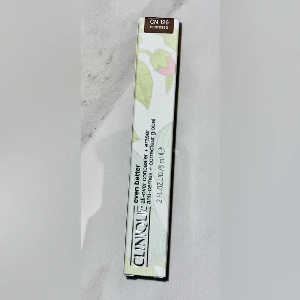 Clinique Even Better All Over Concealer + Eraser CN 126 espresso with free gift